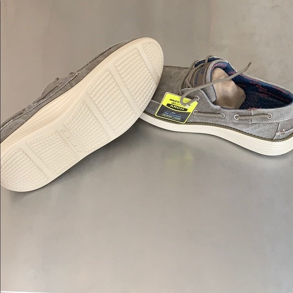 skechers men's house shoes